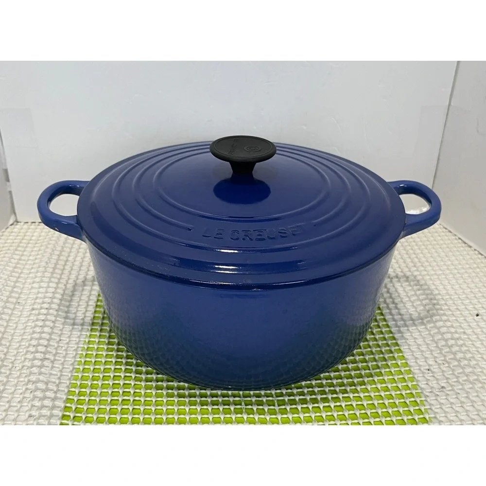 Le Creuset le creuset